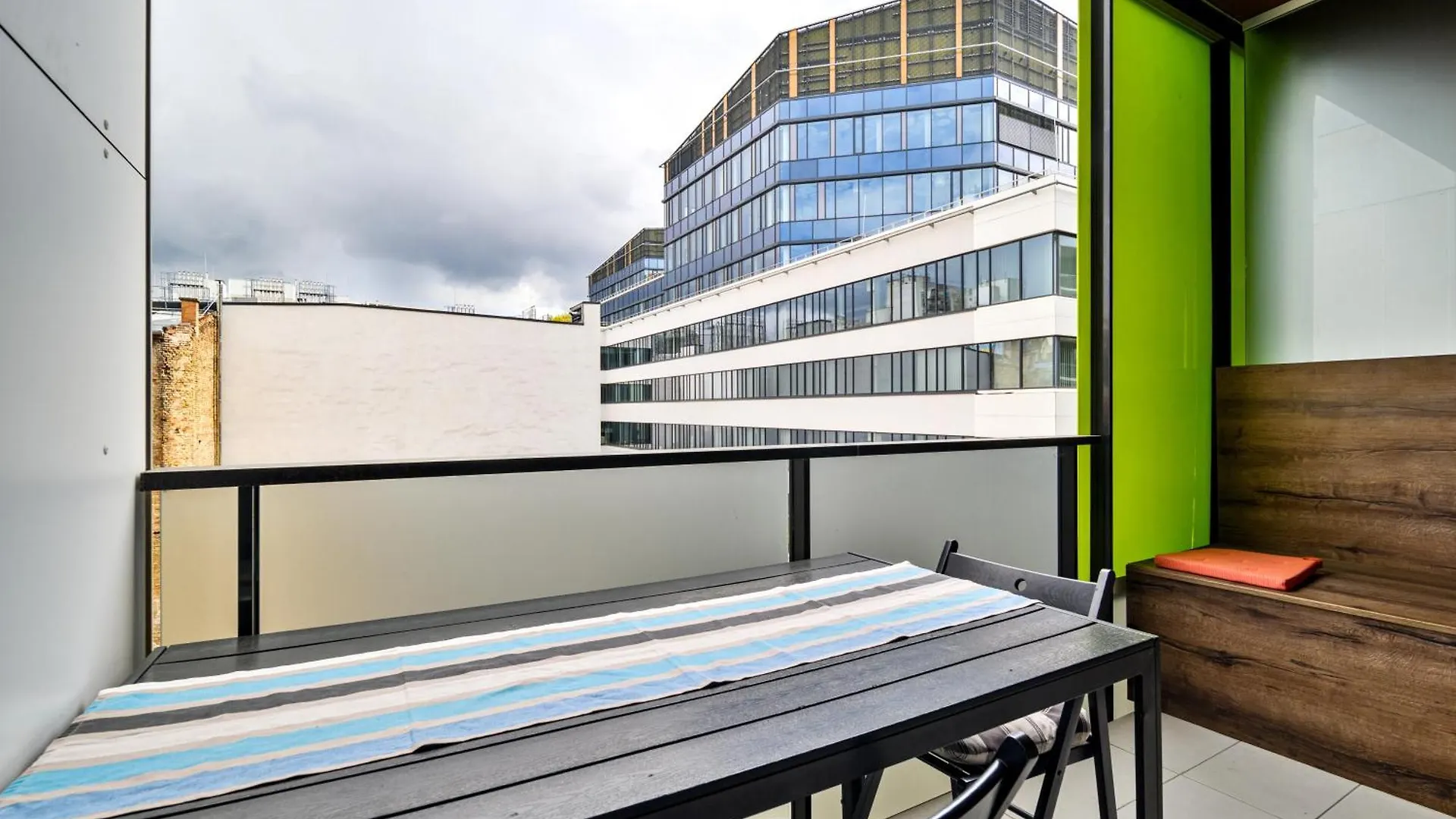 Atrium Residence Deluxe Suite-Free Parking Garage Same Building Budapeszt